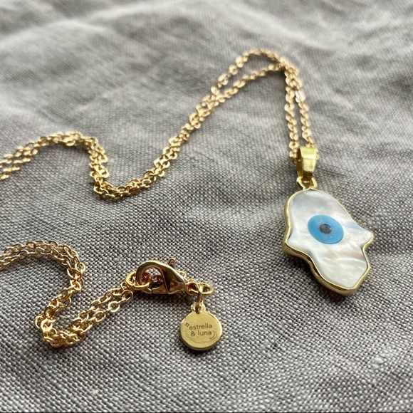 Hamsa Carved Shell Evil Eye Necklace - Picture 2 of 6